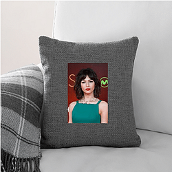 Leading Lady Ursula Corbero Pillows Cover