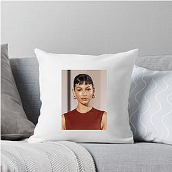 Glamorous Diva Ursula Corbero Pillows Cover