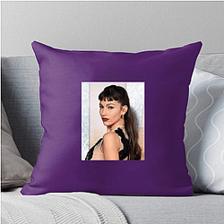 Legendary Actress Ursula Corbero Pillows Cover