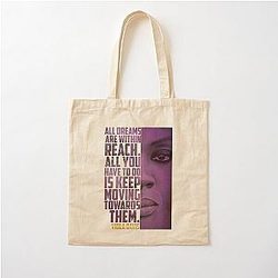 Viola Davis: Sophisticated Elegance in a Cotton Tote Bag