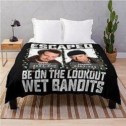 Escaped Wet Bandits Throw a Blanket