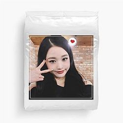 IVE Wonyoung Smile Duvet Cover