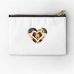 Won Young Heart Zipper Pouch