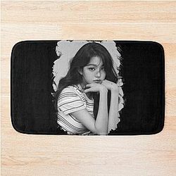 You Young White Bath Mat