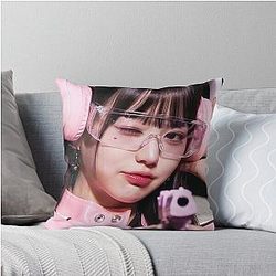 Jang Wonyoung IVE Throw Pillow