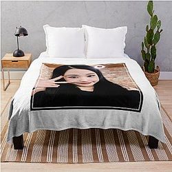 IVE Wonyoung Smile Throw Blanket