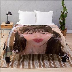 Kpop IVE Wonyoung Coquette Pink Bows Throw Blanket