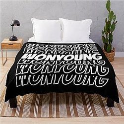 Ive Wonyoung Throw Blanket