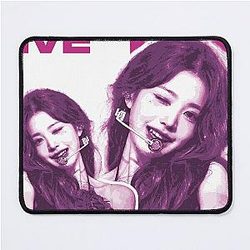 Wonyoung IVE Mouse Pad