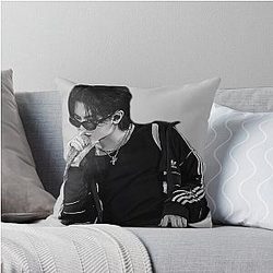 Seventeen Woozi Throw Pillow