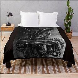 Xenomorph Throw Blanket