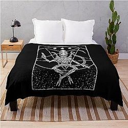 Xenomorph God Throw Blanket