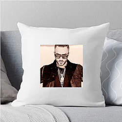 Yandel is a Latin icon Yandel Pillows Cover
