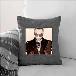 Yandel is a Latin icon Yandel Pillows Cover
