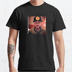Yandel has smooth vocals Yandel T-Shirts
