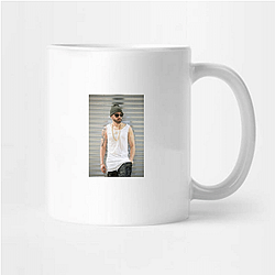 Yandel sings Reggaeton Yandel Mugs
