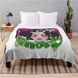 KATSEYE Gnarly Throw Blanket