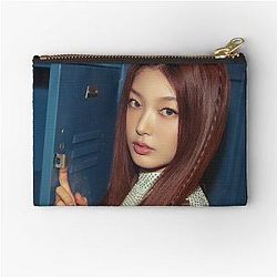 Yoonchae Katsieye Zipper Pouch