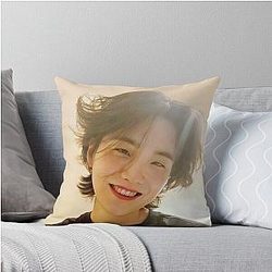 Min Yoongi Throw Pillow