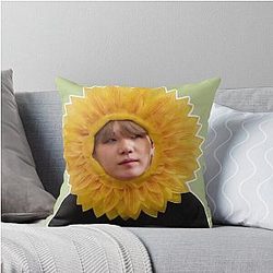 SUNFLOWER SUGA THROW PILLOW