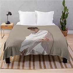 Jeong Yunho throw blanket