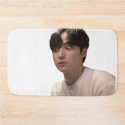 Yunho Side Eye Meme Mat