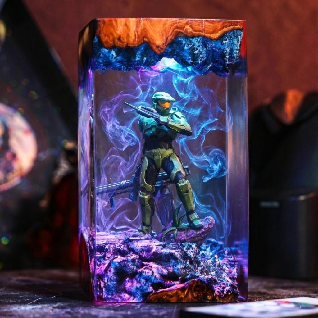 H.A.L.0 M4sterChlef Resin Lamp, Halo Figure, Game Diorama Lamp, Gamer Desk Lamp, Gaming Room Decor, Christmas Gift for Gamer, Boyfriend Gift