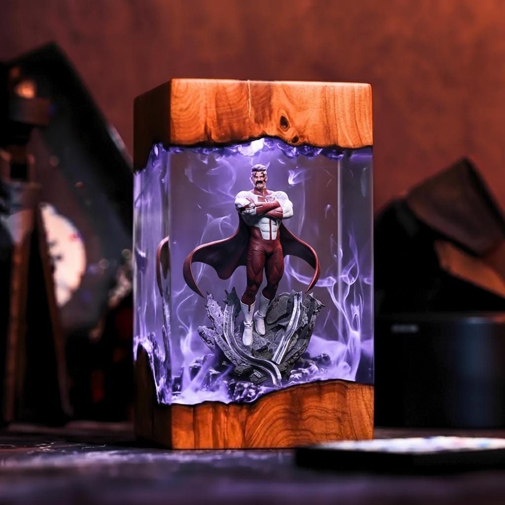 Invincible Omni Man Resin Lamp, Superhero Night Light, Resin Wood Desk Decor, Gift for Comic Fans